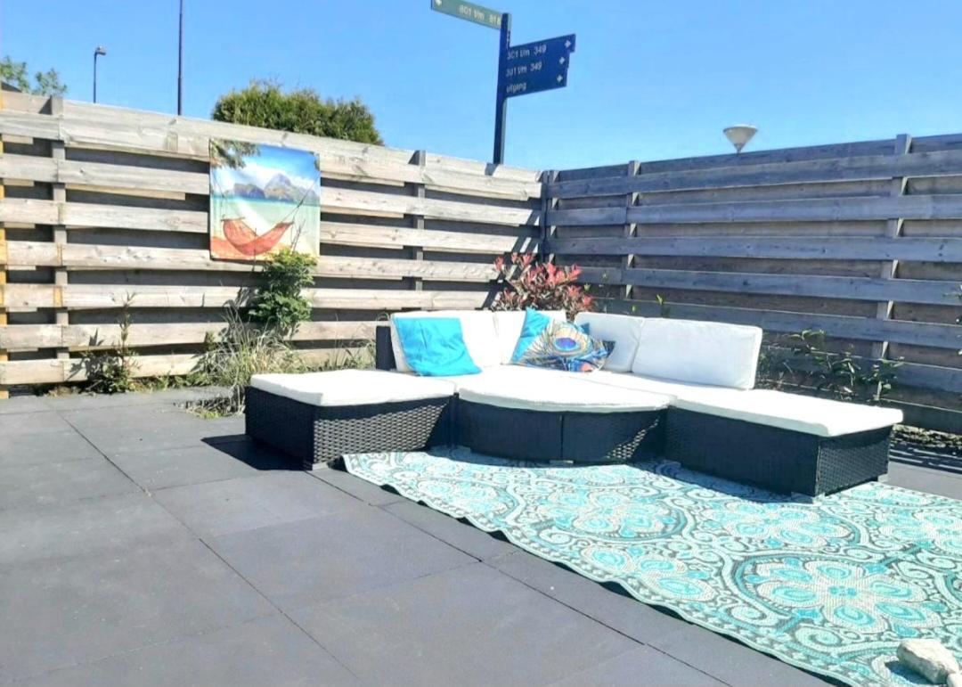 Huisje Britt Met Grote Tuin En Veel Privacy Dirkshorn Exteriér fotografie